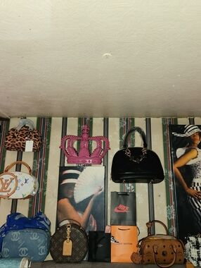 Black Quilted Dome Satchel Handbag - Unbranded